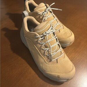 Oboz Women’s 9 Never Worn